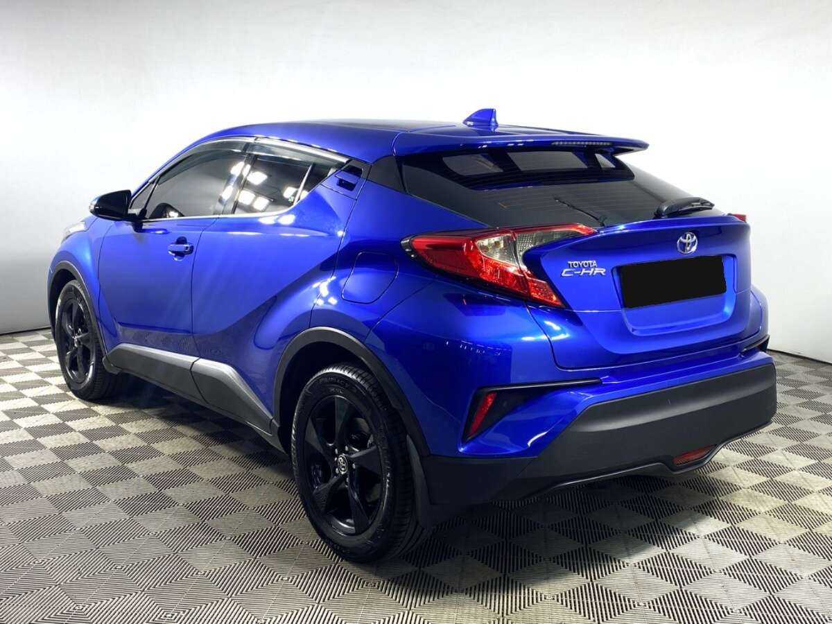 Toyota C-HR с пробегом — 2019 год. Фото: #5