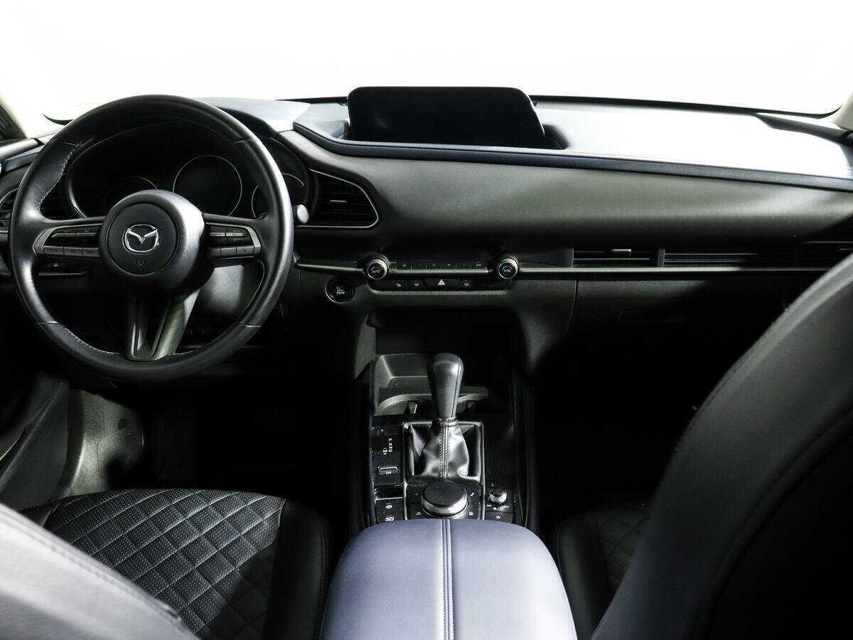 Mazda CX-30 с пробегом — 2021 год. Фото: #9
