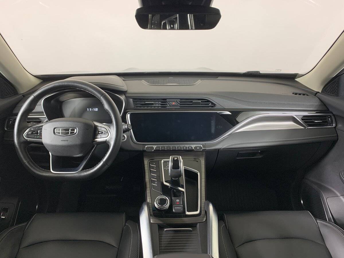 Geely Atlas Pro с пробегом — 2022 год. Фото: #10