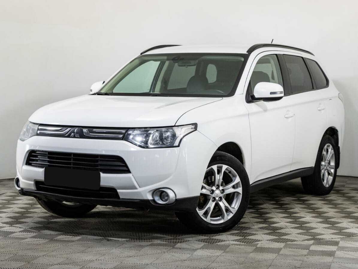 Mitsubishi Outlander с пробегом — 2014 год. Посмотреть фото
