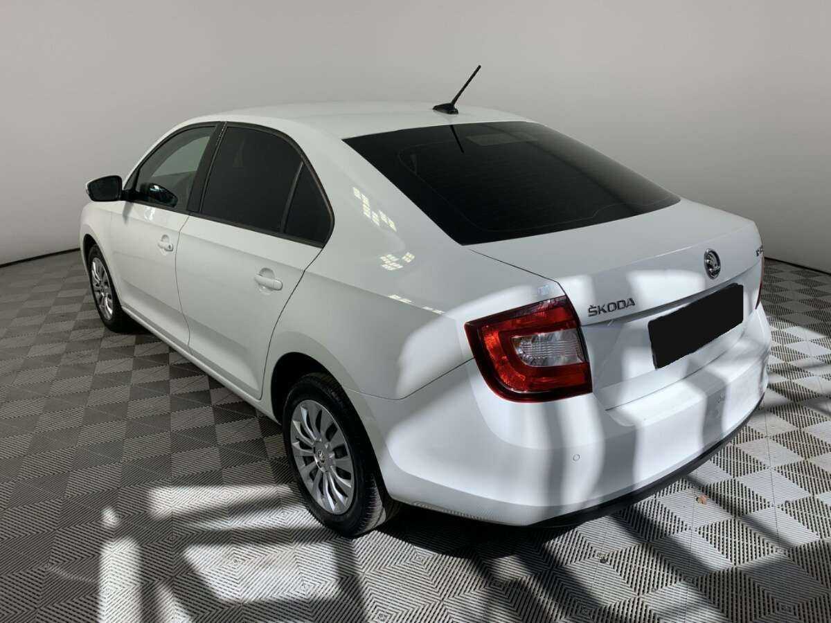 Skoda Rapid с пробегом — 2019 год. Фото: #6