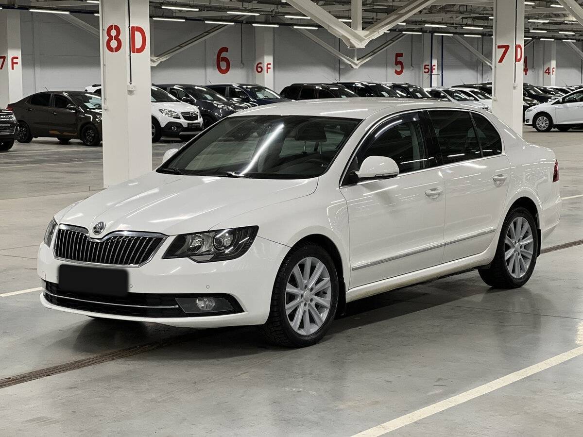 Skoda Superb с пробегом — 2014 год. Фото: #0