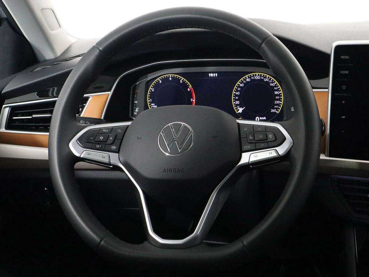 Volkswagen Bora с пробегом — 2022 год. Фото: #12