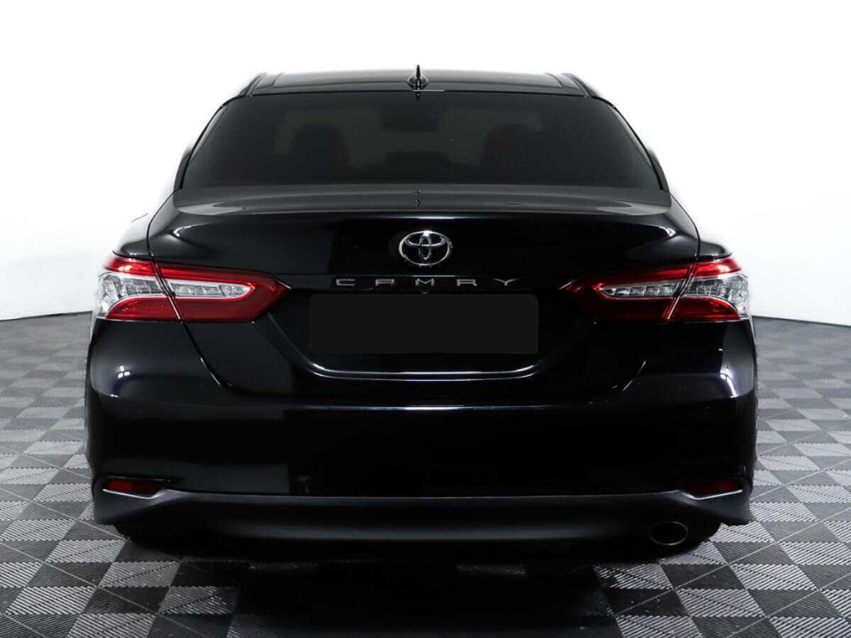 Toyota Camry с пробегом — 2019 год. Фото: #5