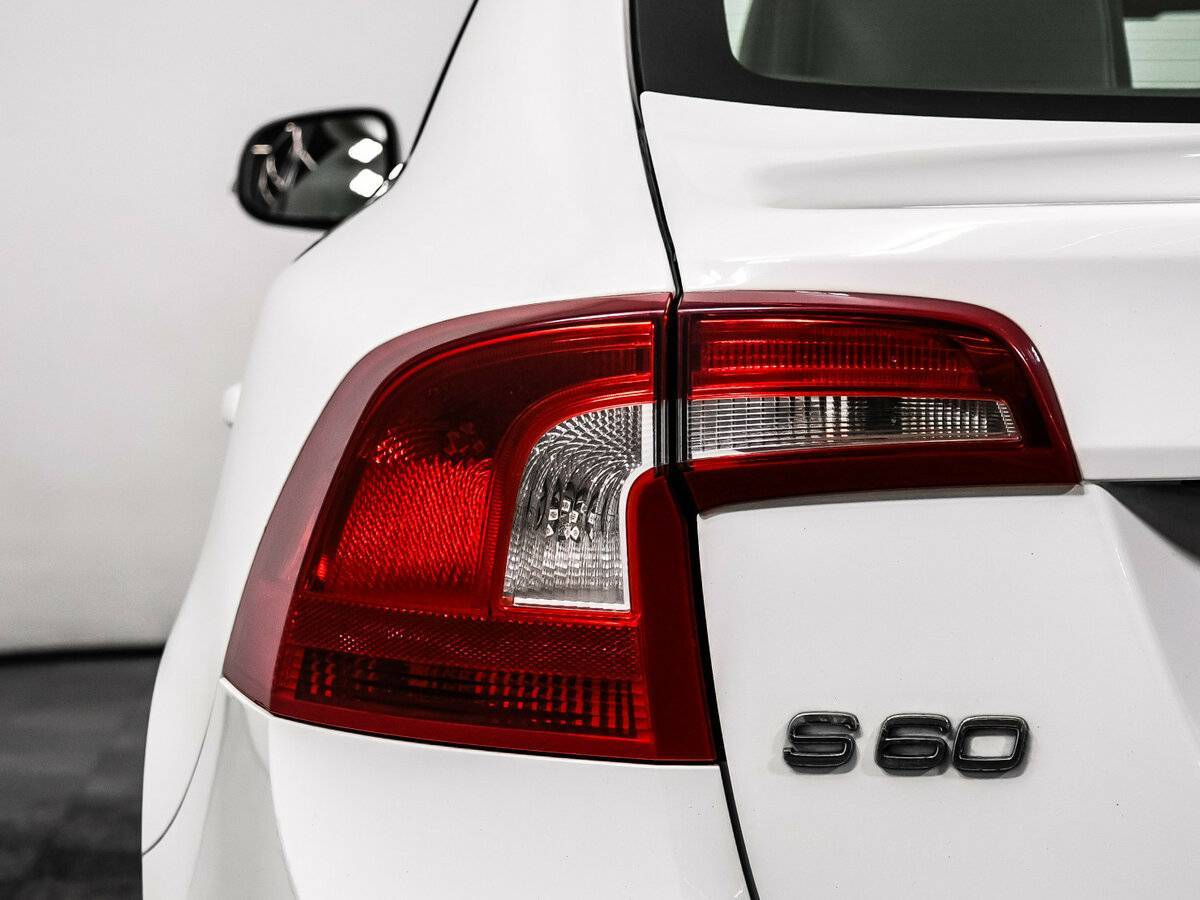 Volvo S60 с пробегом — 2012 год. Фото: #14