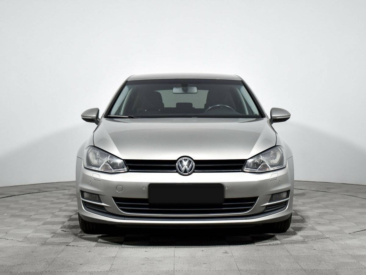 Volkswagen Golf с пробегом — 2013 год. Фото: #1