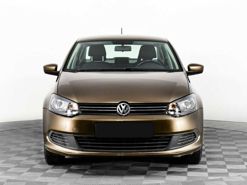 Volkswagen Polo с пробегом — 2015 год. Фото: #1