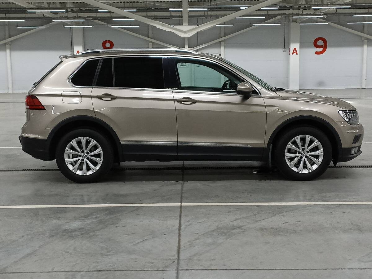 Volkswagen Tiguan с пробегом — 2017 год. Фото: #3