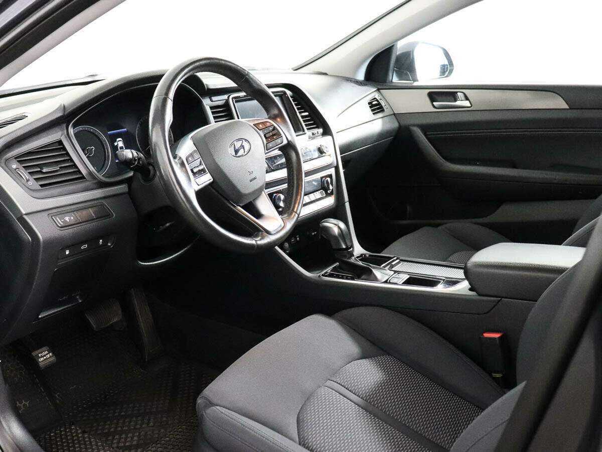 Hyundai Sonata с пробегом — 2018 год. Фото: #7