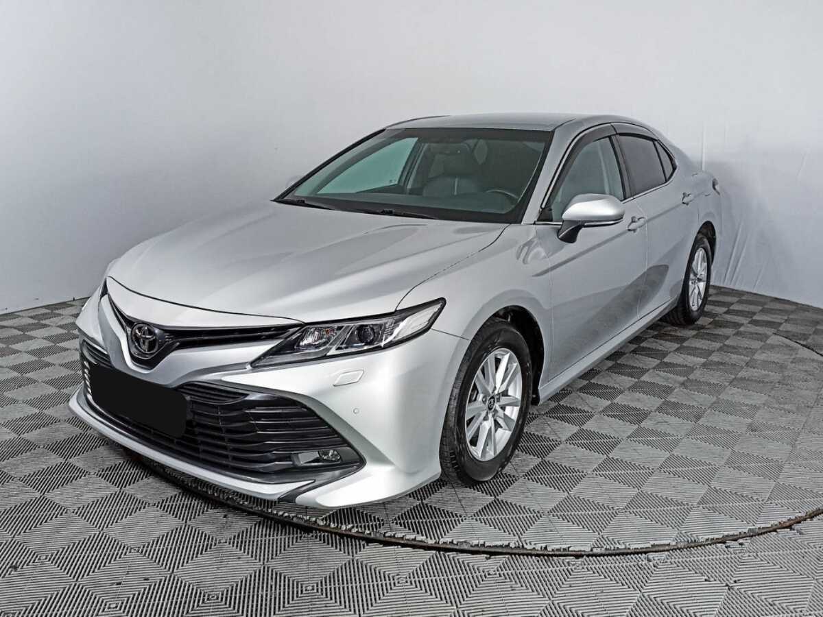 Toyota Camry с пробегом — 2019 год. Посмотреть фото