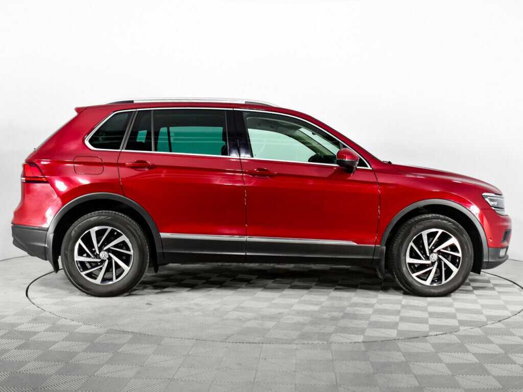 Volkswagen Tiguan с пробегом — 2018 год. Фото: #5