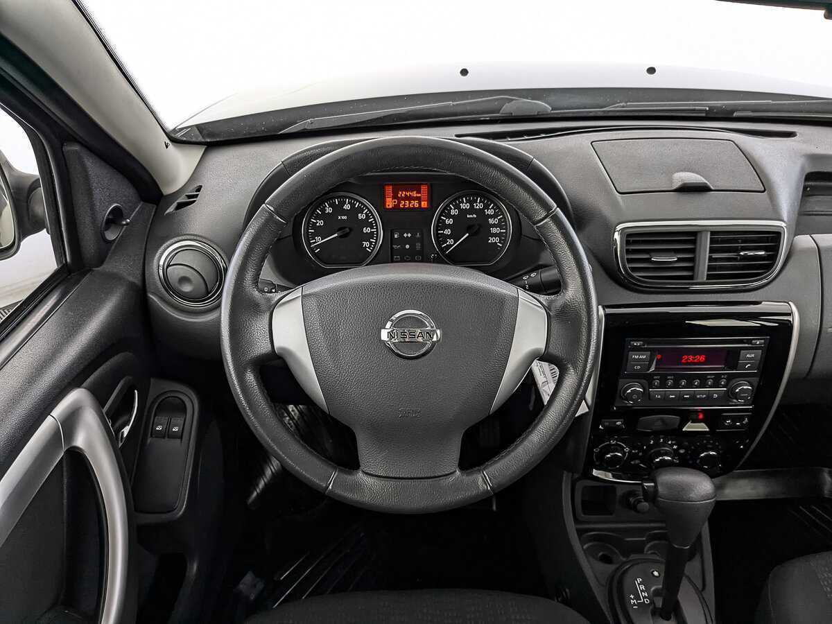 Nissan Terrano с пробегом — 2015 год. Фото: #20