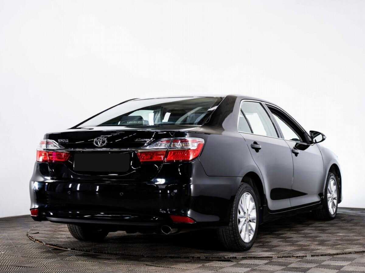 Toyota Camry с пробегом — 2016 год. Фото: #5