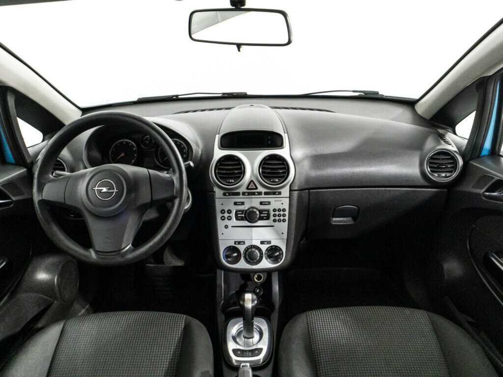Opel Corsa с пробегом — 2012 год. Фото: #12