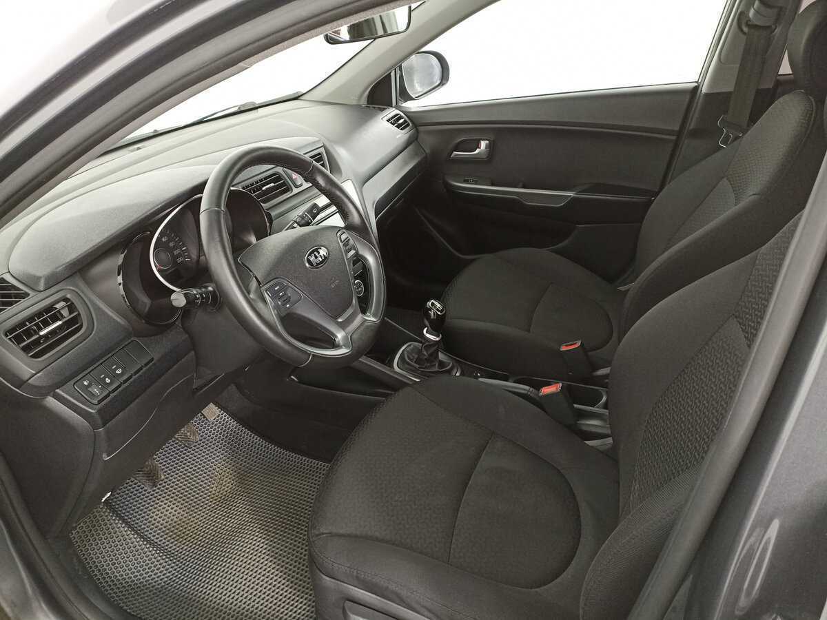Kia Rio с пробегом — 2016 год. Фото: #15