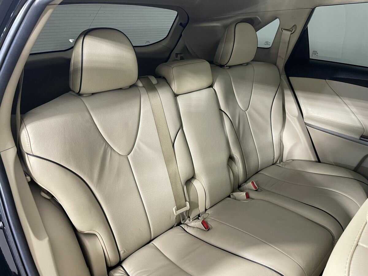 Toyota Venza с пробегом — 2013 год. Фото: #15