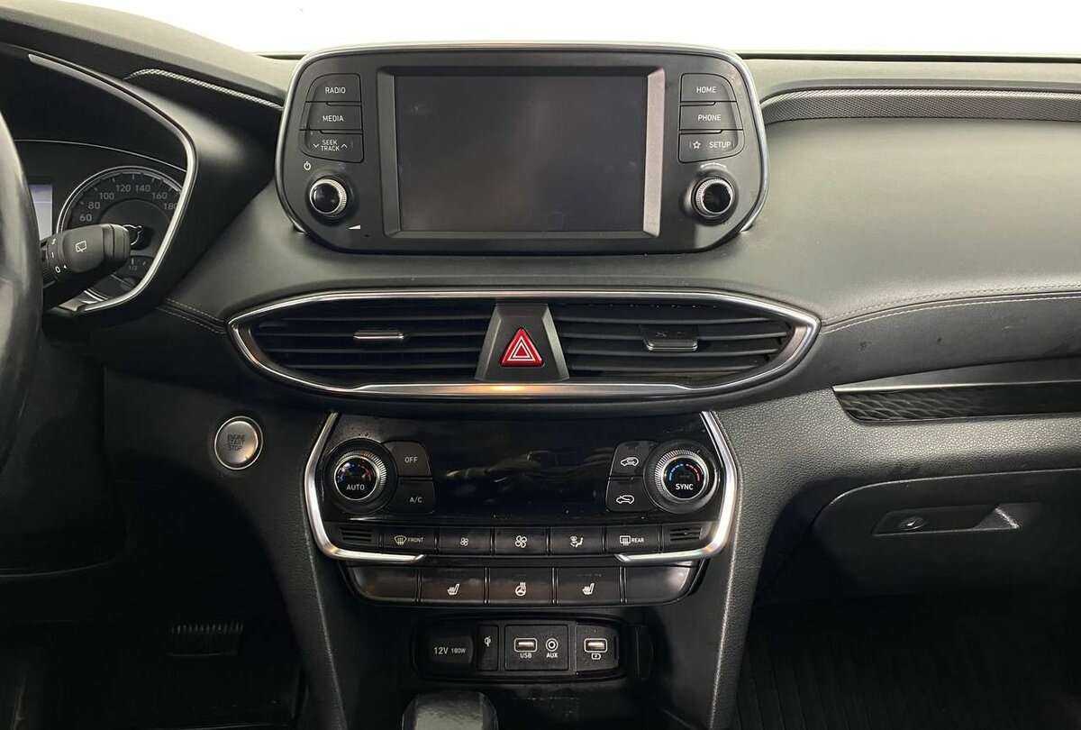 Hyundai Santa Fe с пробегом — 2019 год. Фото: #11