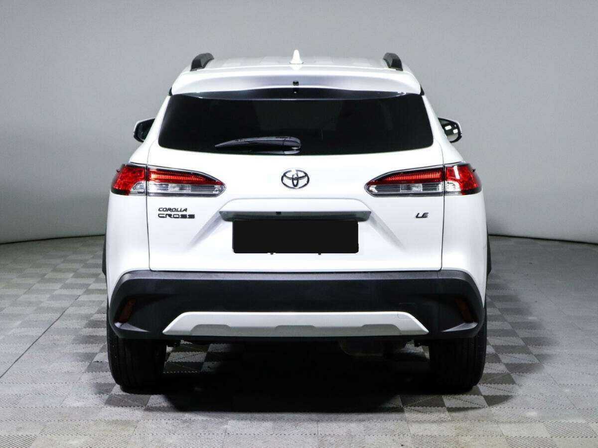 Toyota Corolla Cross с пробегом — 2022 год. Фото: #4