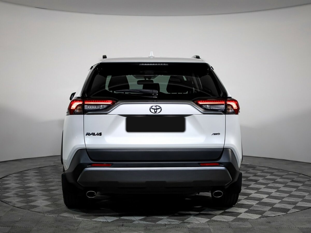Toyota RAV4 с пробегом — 2019 год. Фото: #3