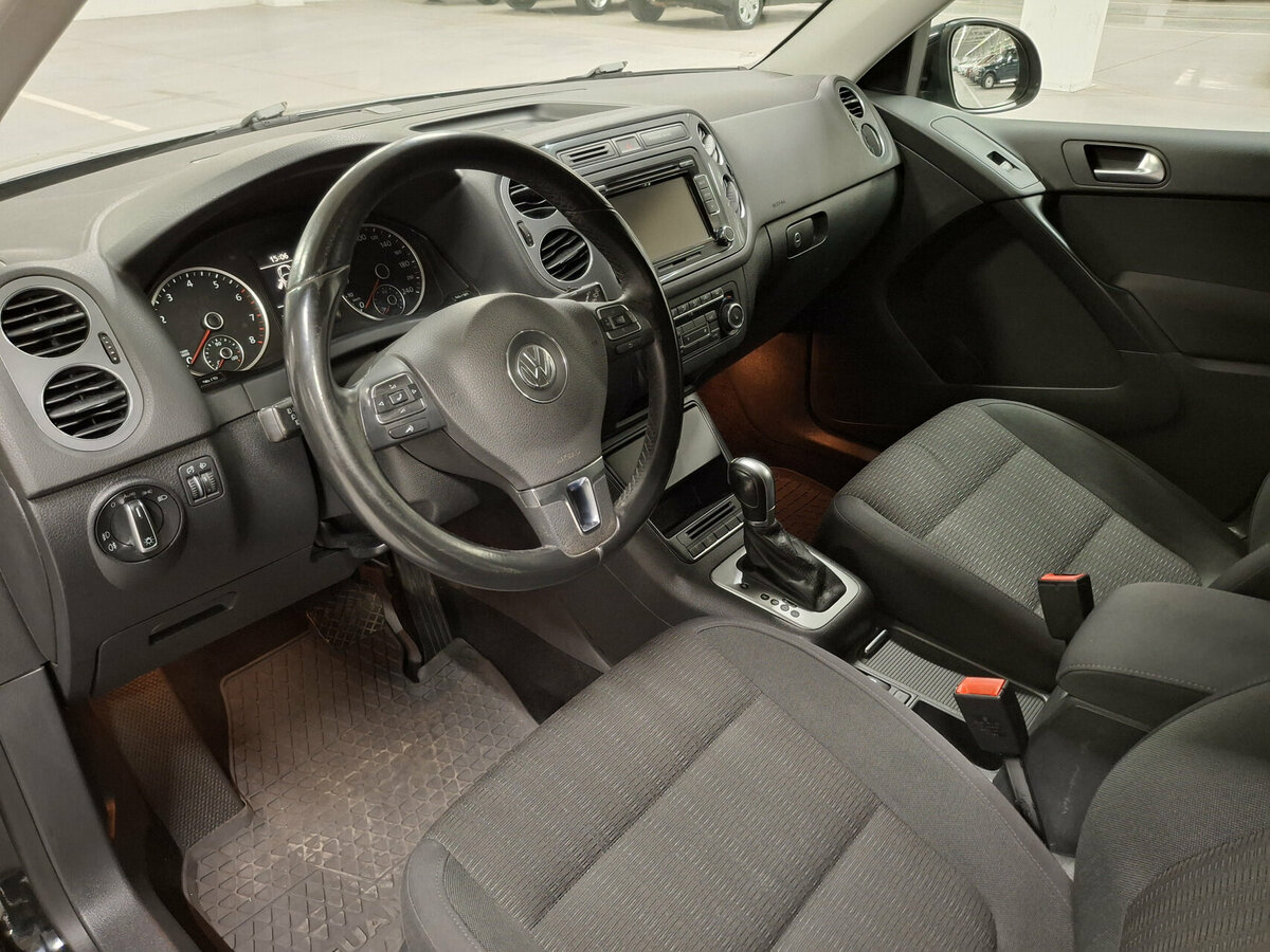 Volkswagen Tiguan с пробегом — 2014 год. Фото: #14