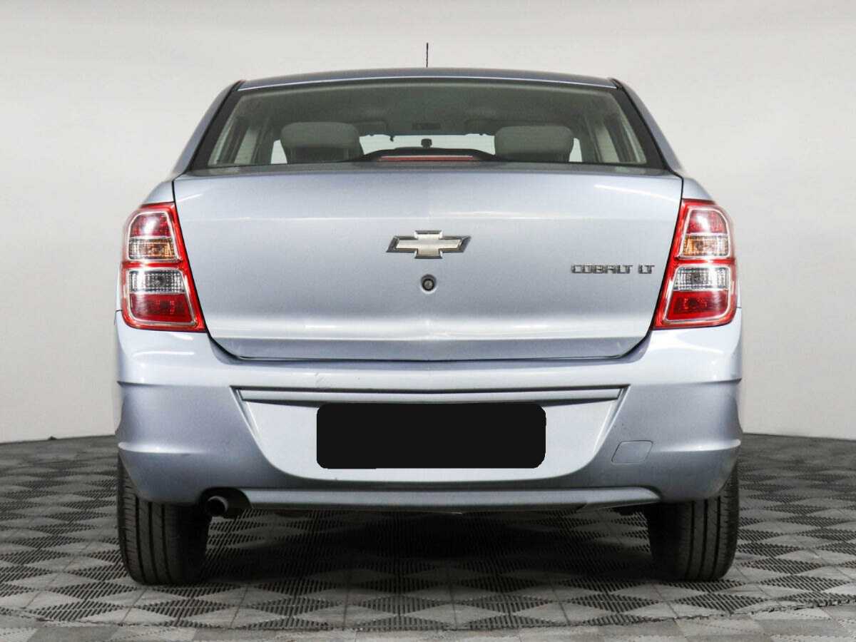 Chevrolet Cobalt с пробегом — 2013 год. Фото: #5