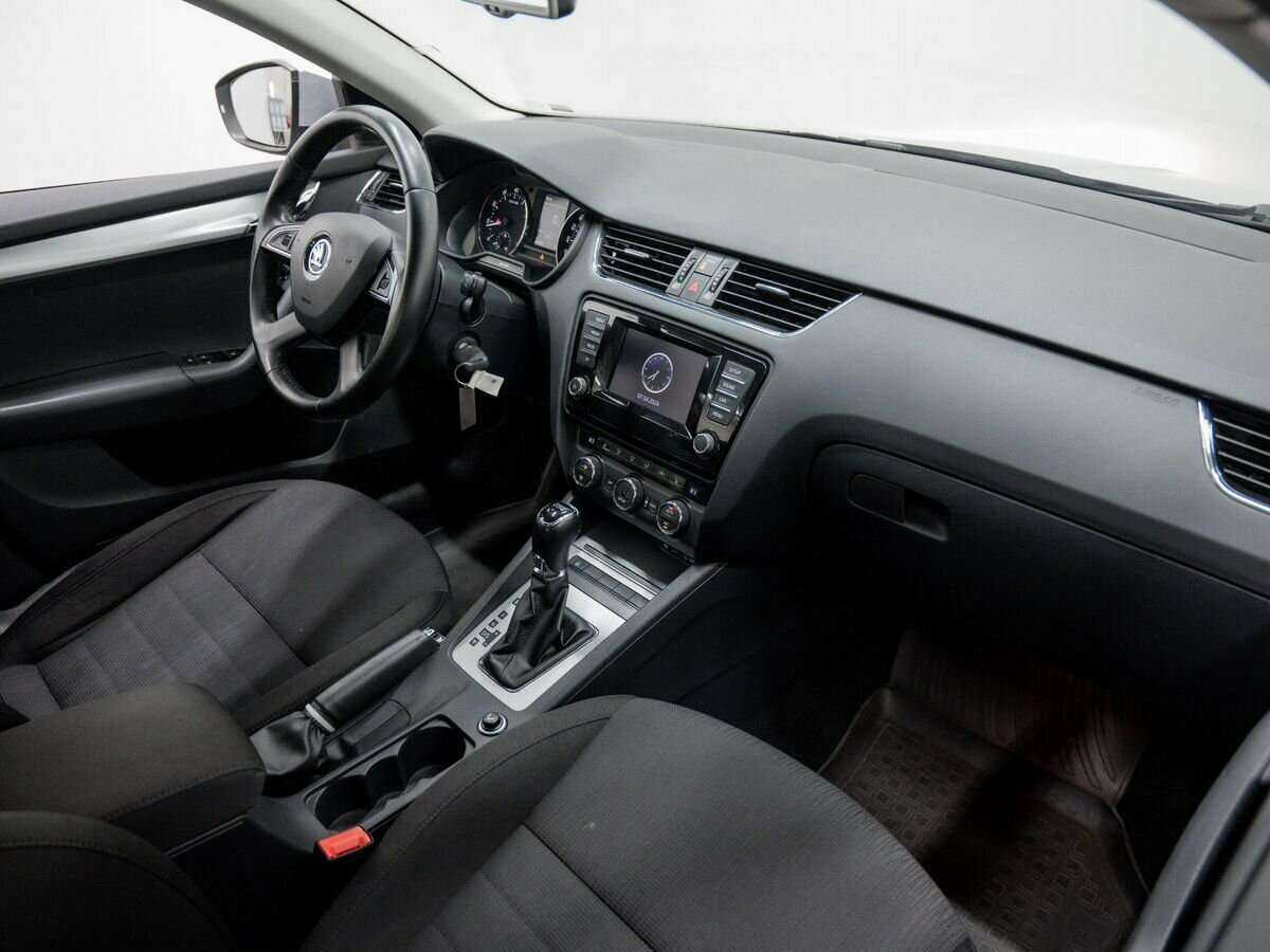 Skoda Octavia с пробегом — 2013 год. Фото: #7