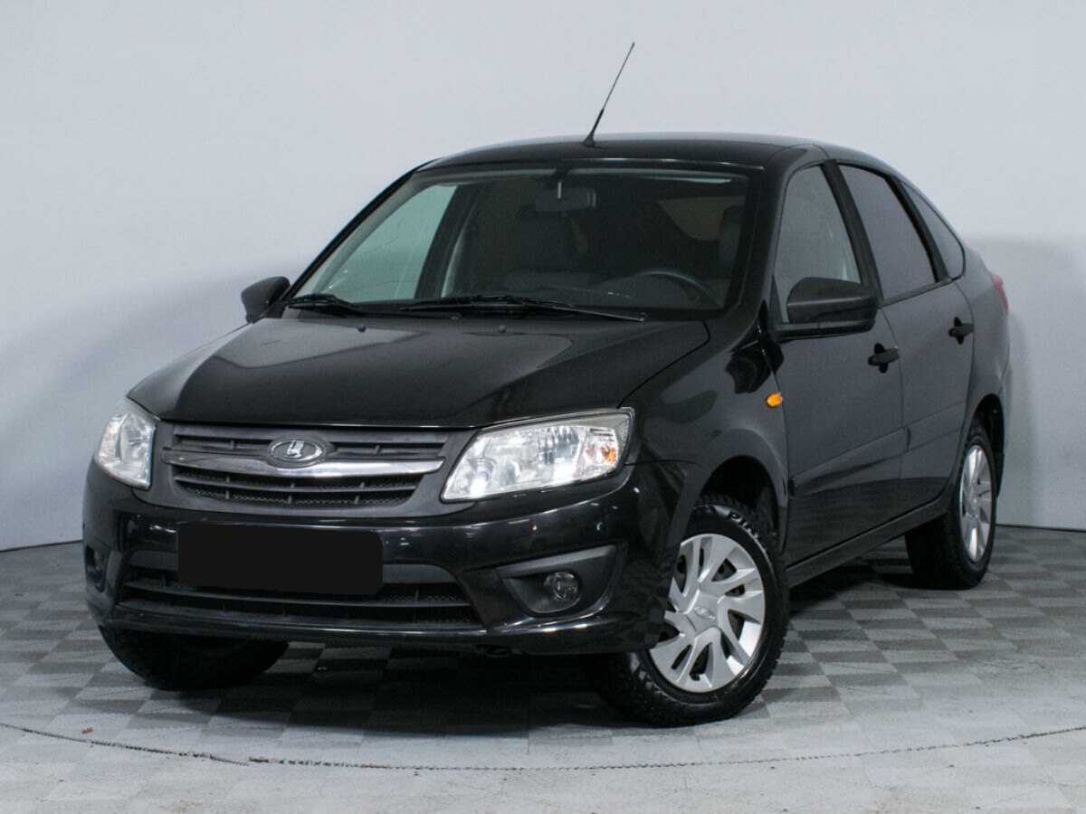 Lada (ВАЗ) Granta с пробегом — 2015 год. Посмотреть фото