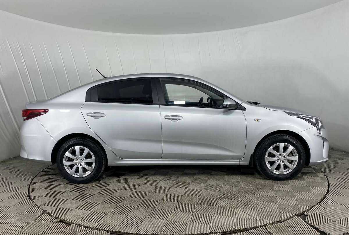 Kia Rio с пробегом — 2021 год. Фото: #3