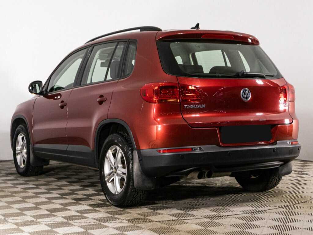 Volkswagen Tiguan с пробегом — 2012 год. Фото: #6