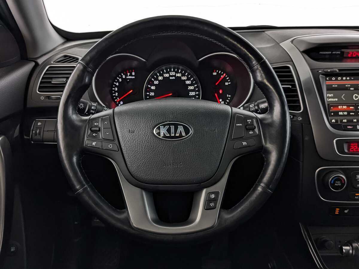 Kia Sorento с пробегом — 2016 год. Фото: #20