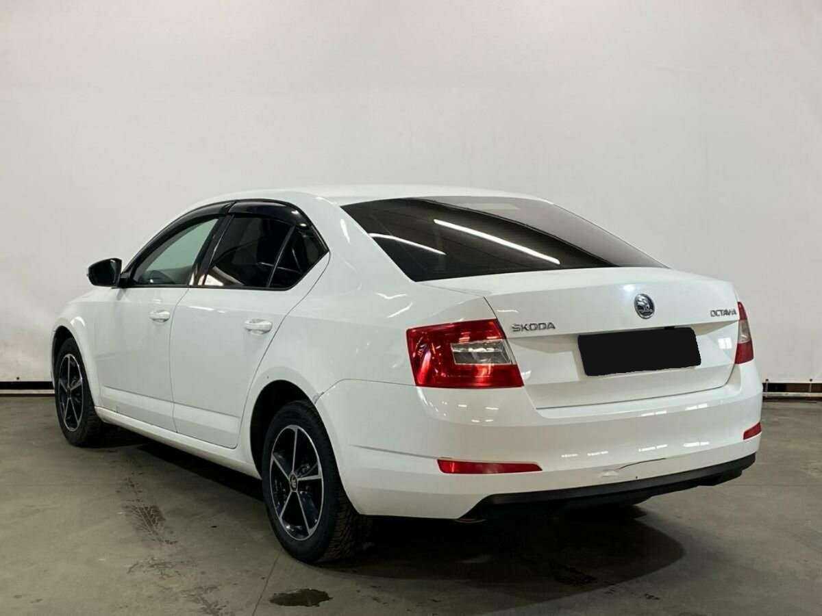 Skoda Octavia с пробегом — 2013 год. Фото: #6