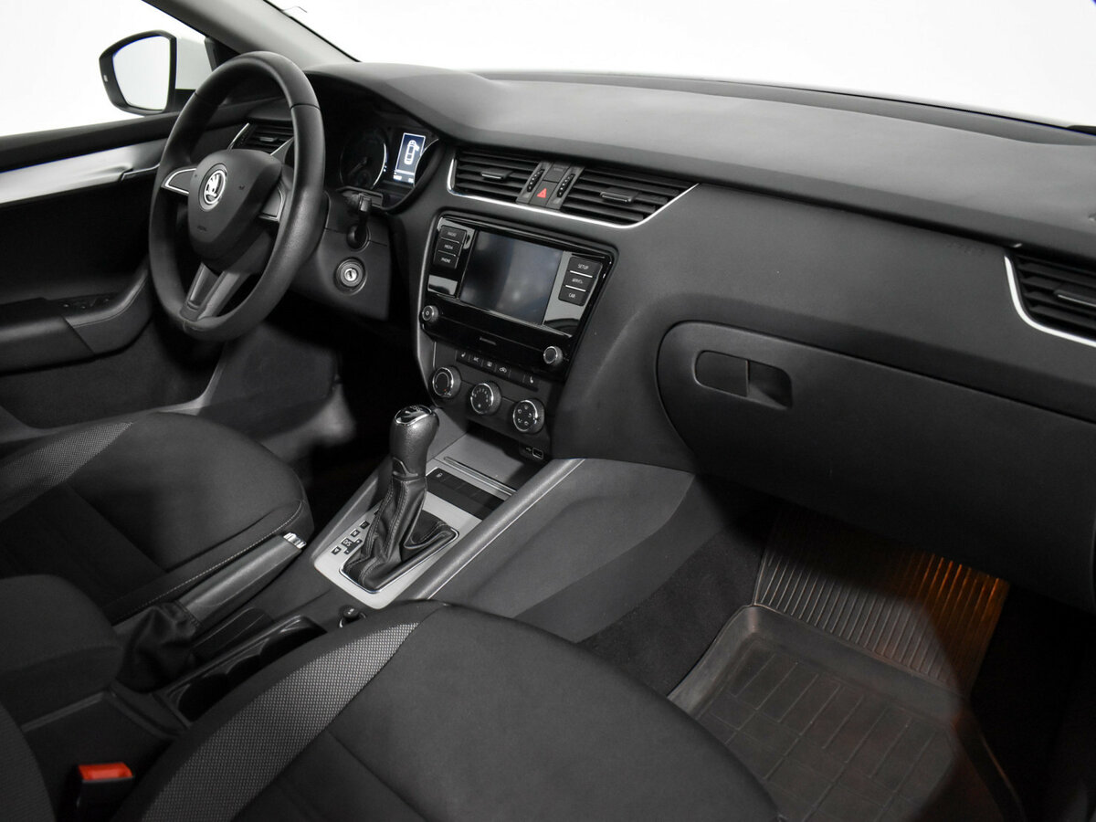 Skoda Octavia с пробегом — 2018 год. Фото: #13
