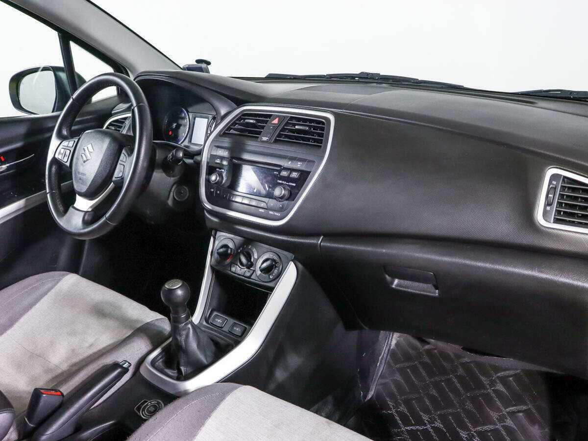 Suzuki SX4 с пробегом — 2014 год. Фото: #8