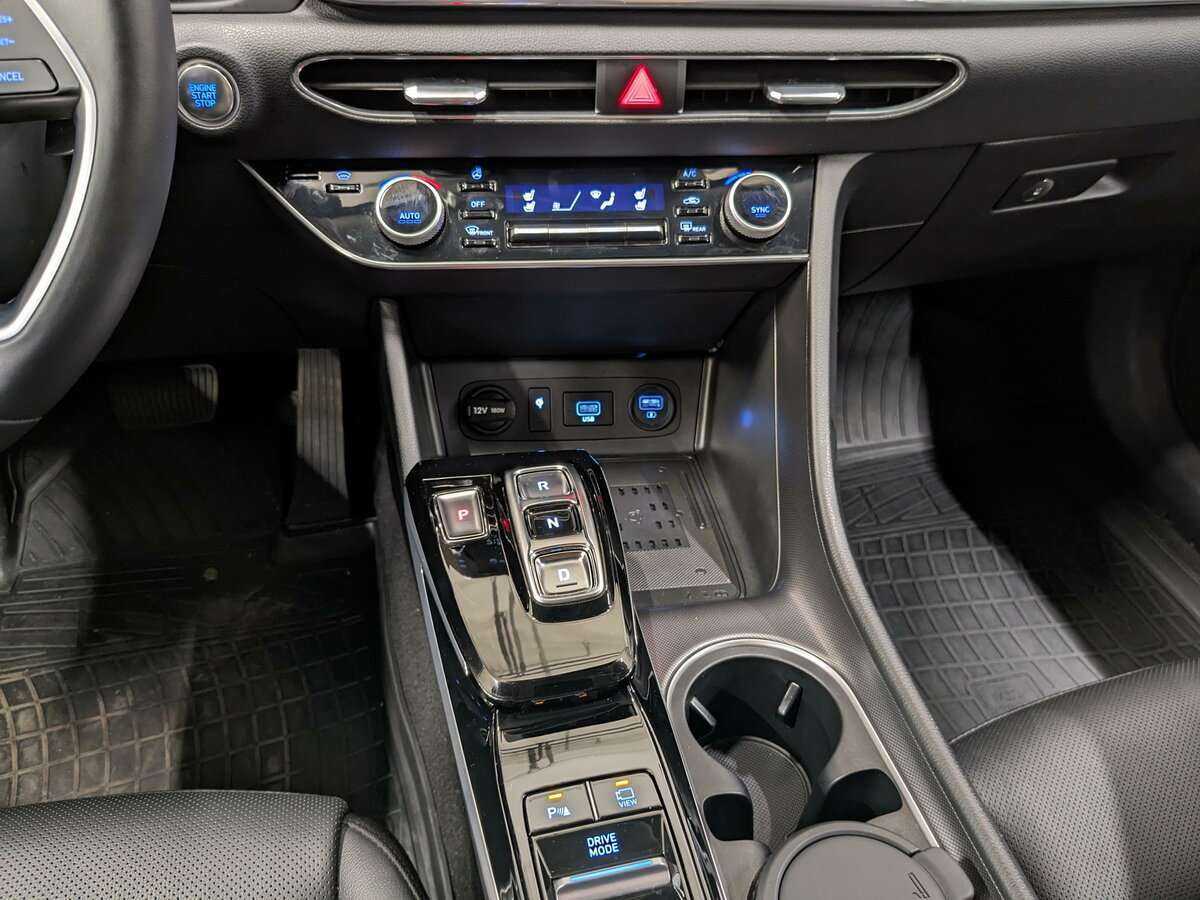 Hyundai Sonata с пробегом — 2022 год. Фото: #17