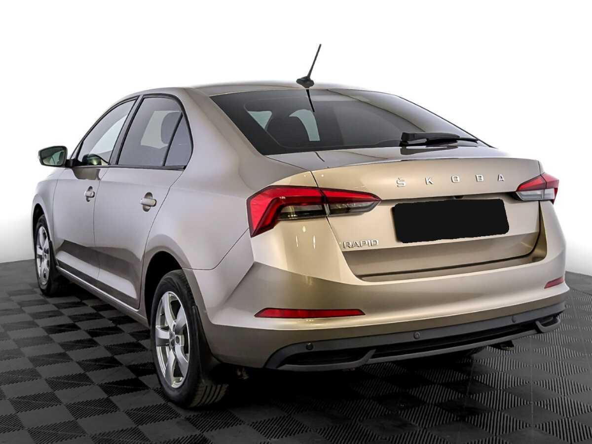 Skoda Rapid с пробегом — 2020 год. Фото: #6
