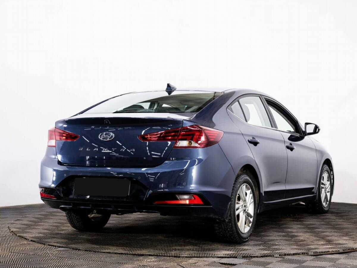 Hyundai Elantra с пробегом — 2020 год. Фото: #5