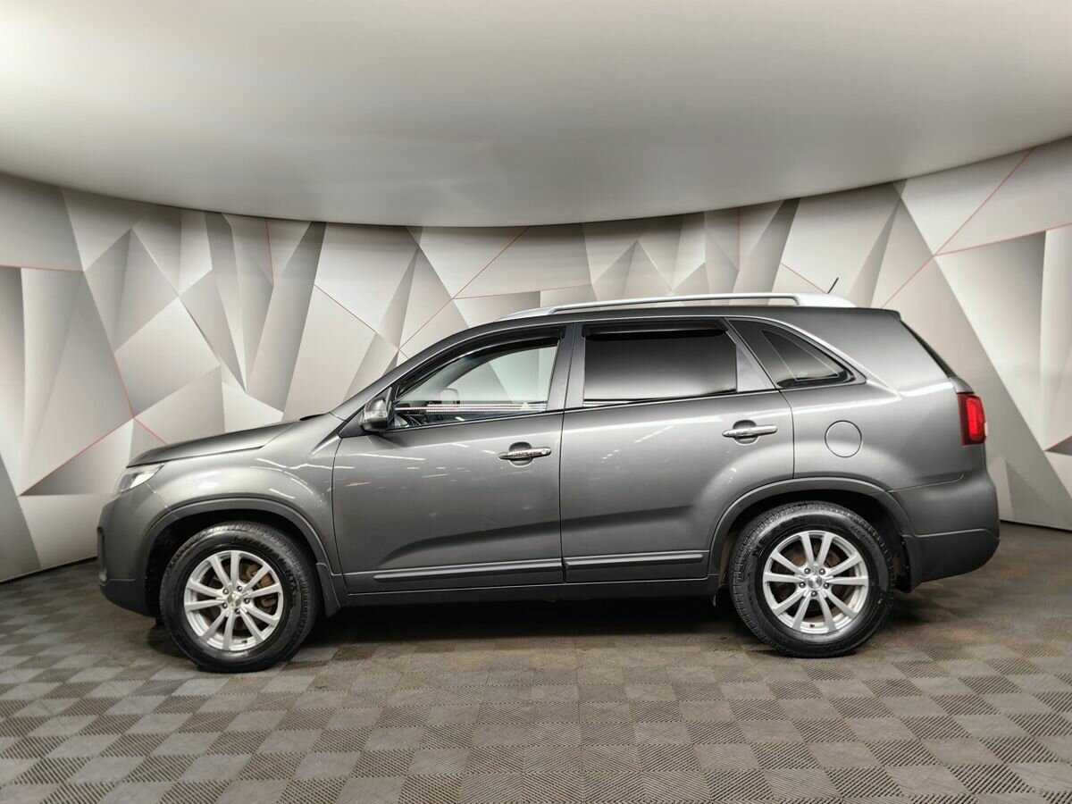 Kia Sorento с пробегом — 2013 год. Фото: #4
