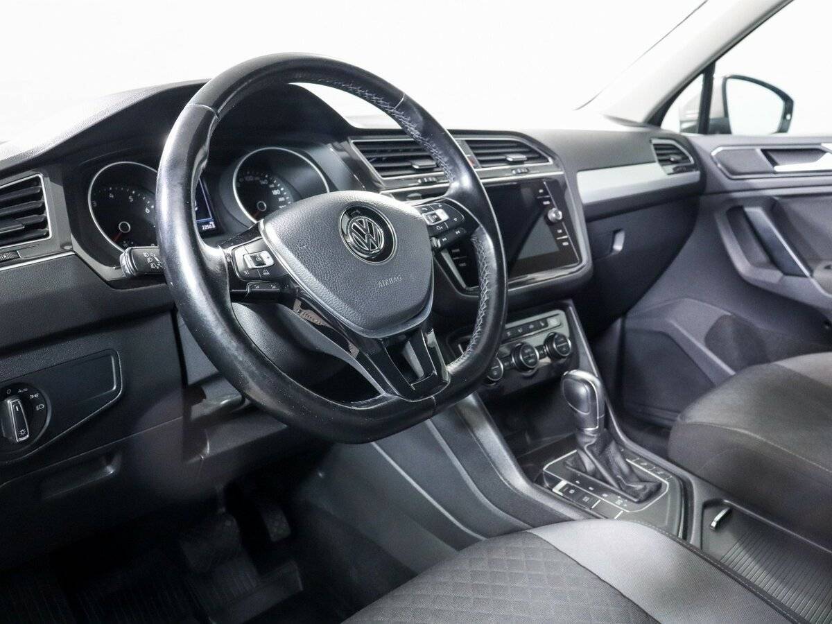 Volkswagen Tiguan с пробегом — 2017 год. Фото: #10