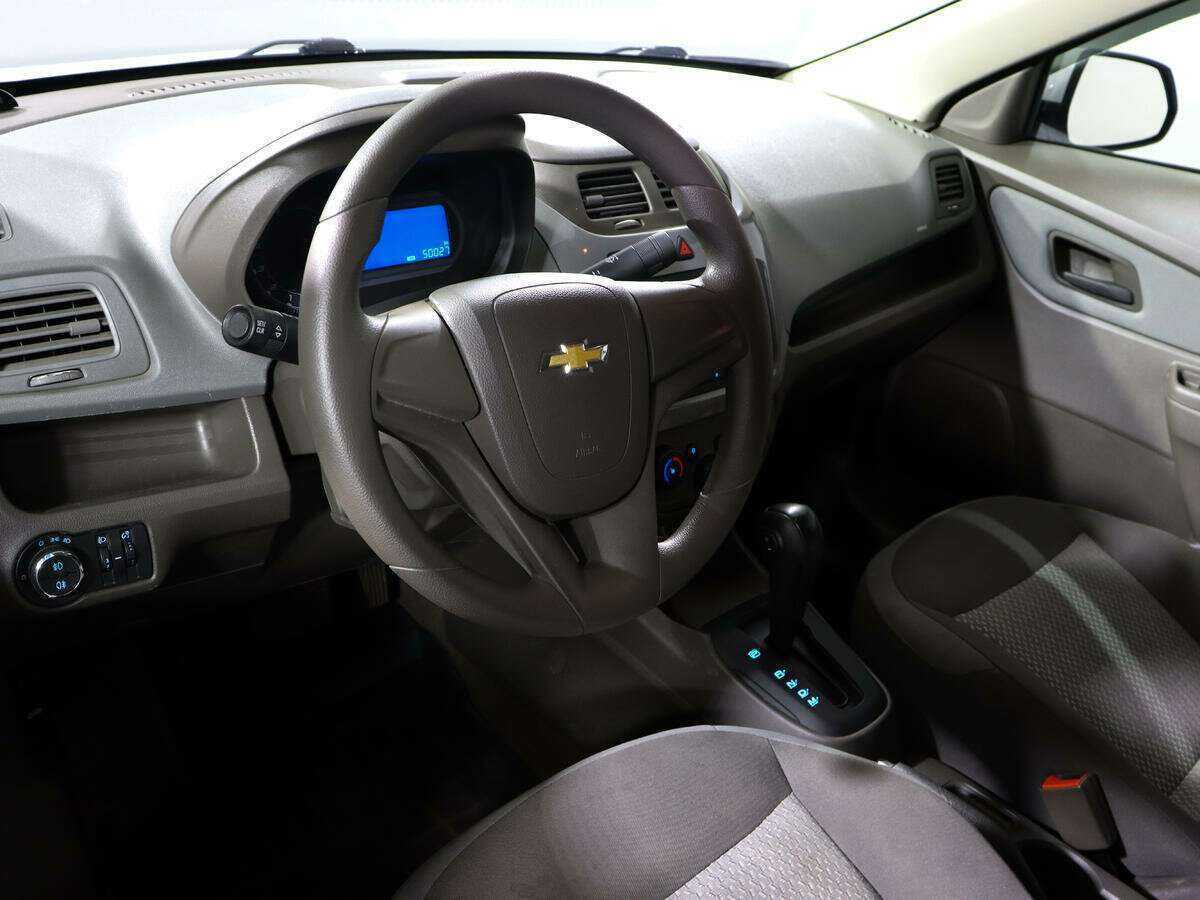 Chevrolet Cobalt с пробегом — 2020 год. Фото: #12