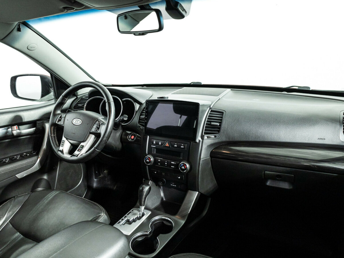 Kia Sorento с пробегом — 2012 год. Фото: #8