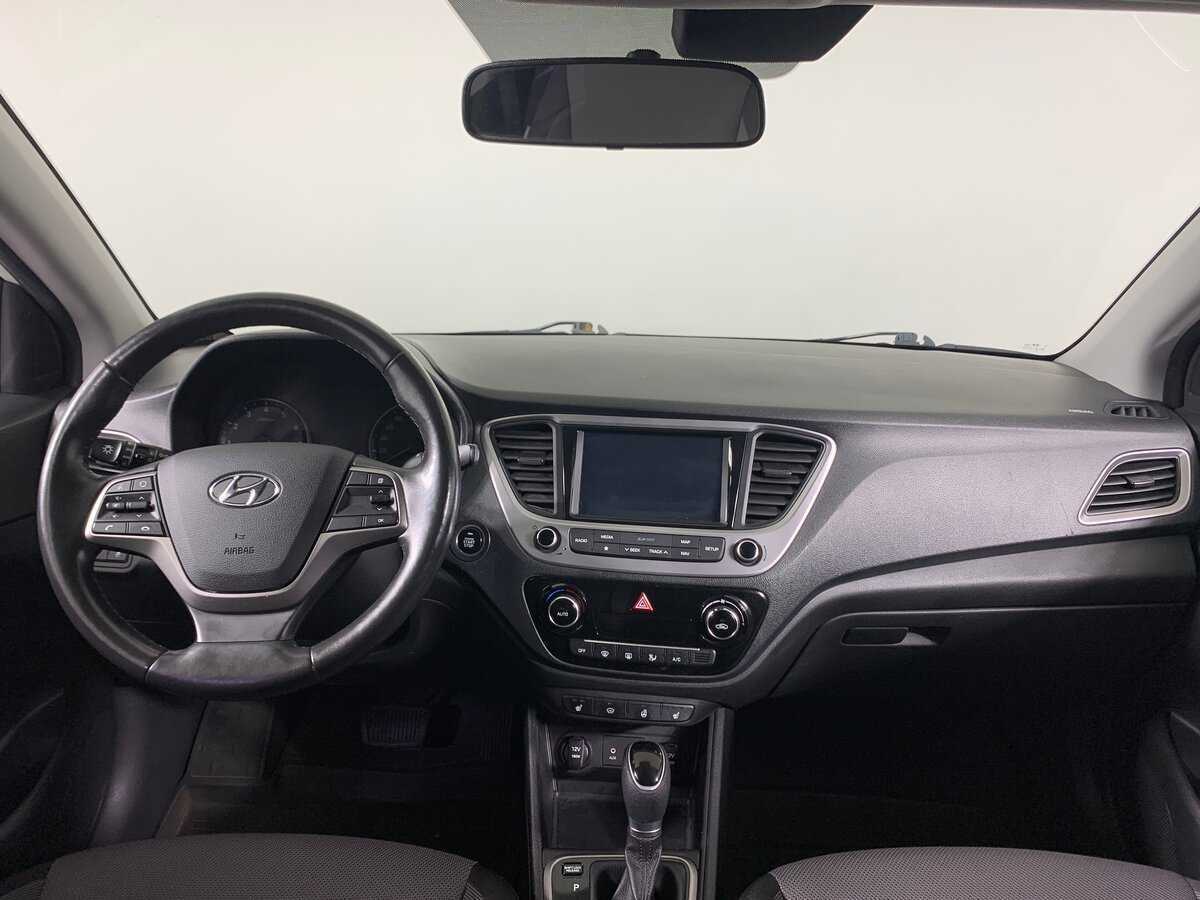 Hyundai Solaris с пробегом — 2018 год. Фото: #12