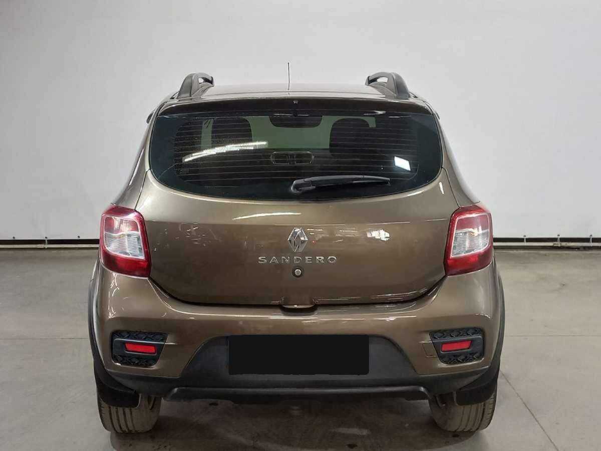Renault Sandero с пробегом — 2021 год. Фото: #4