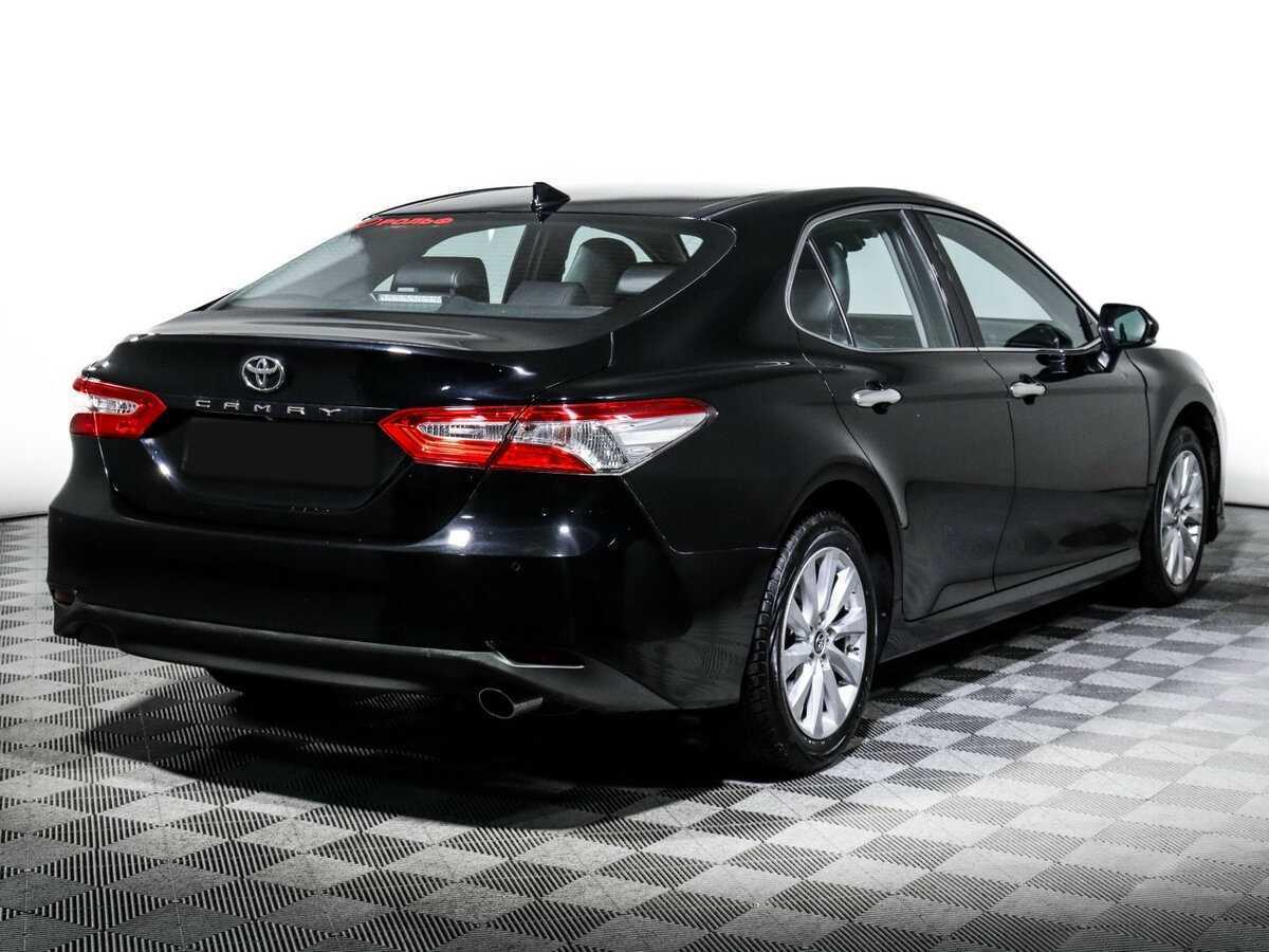 Toyota Camry с пробегом — 2019 год. Фото: #4