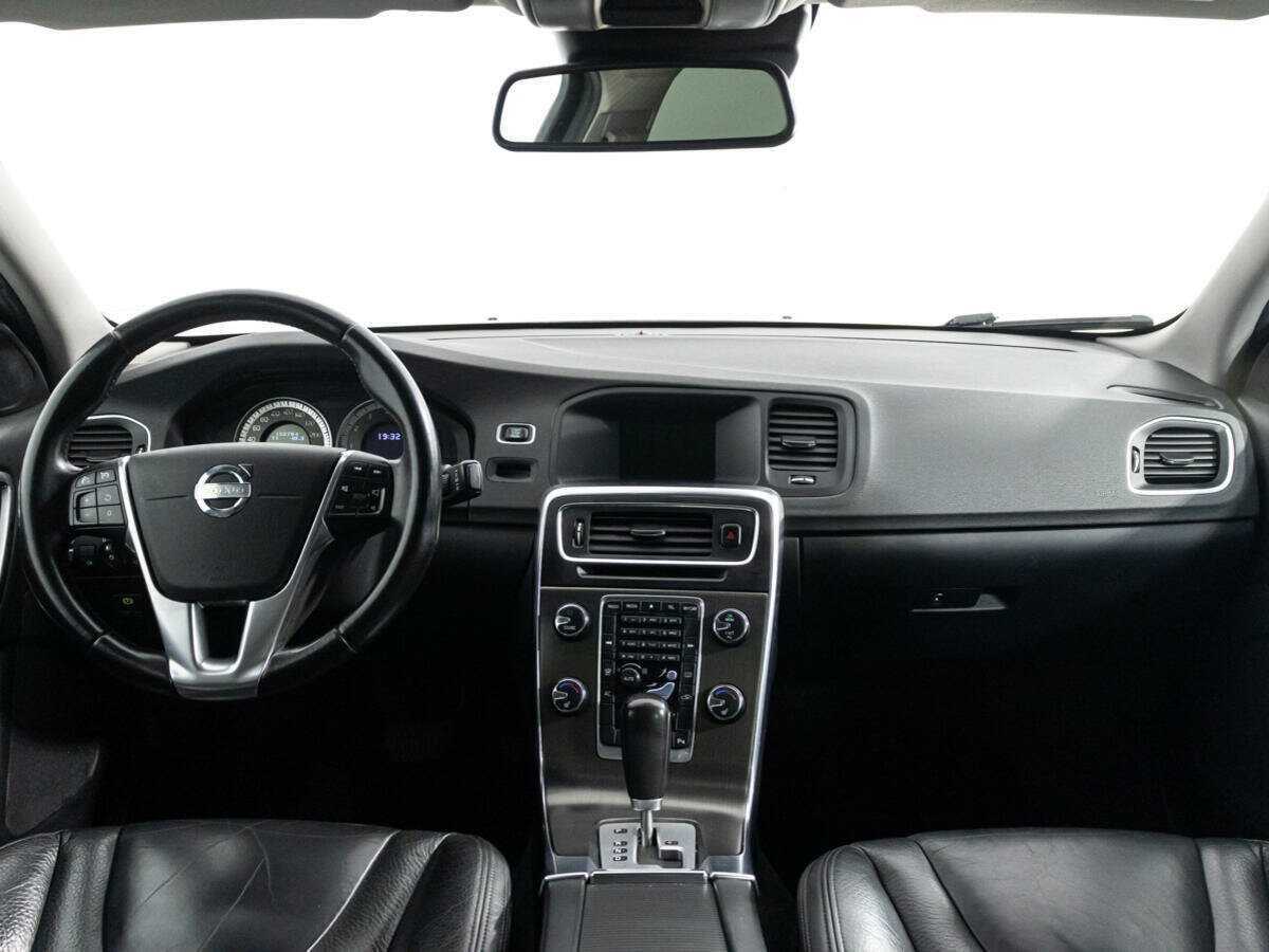 Volvo S60 с пробегом — 2012 год. Фото: #12