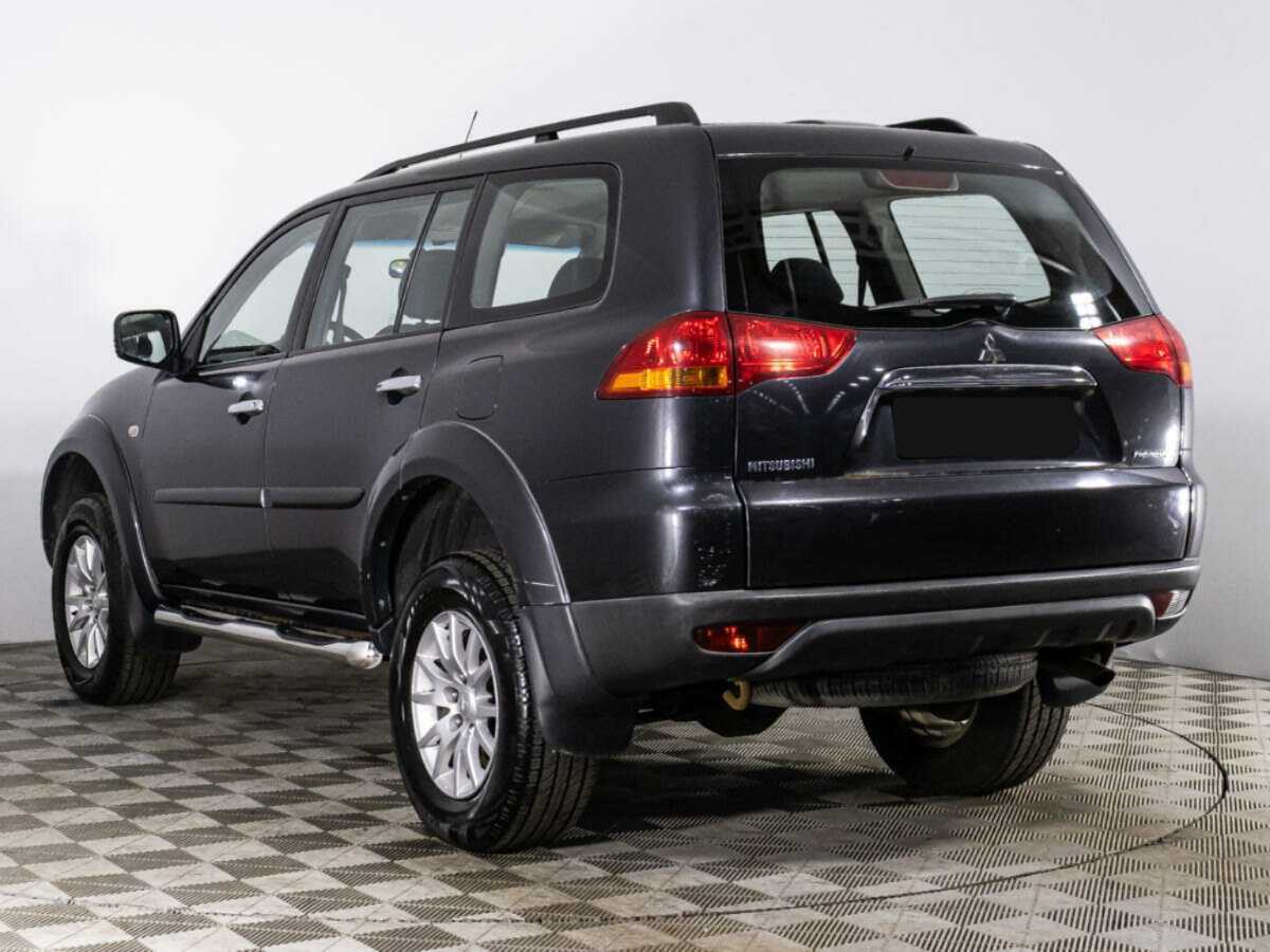 Mitsubishi Pajero Sport с пробегом — 2012 год. Фото: #6