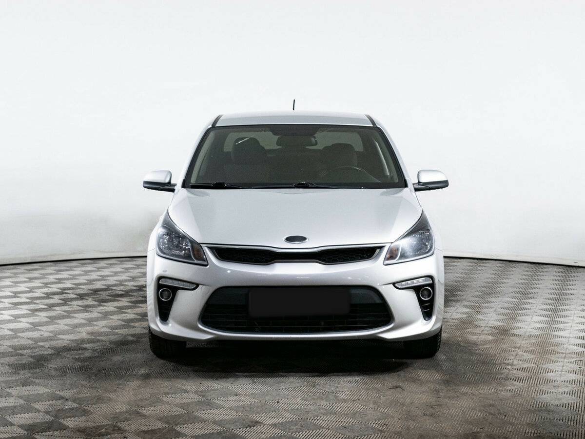 Kia Rio с пробегом — 2020 год. Фото: #1