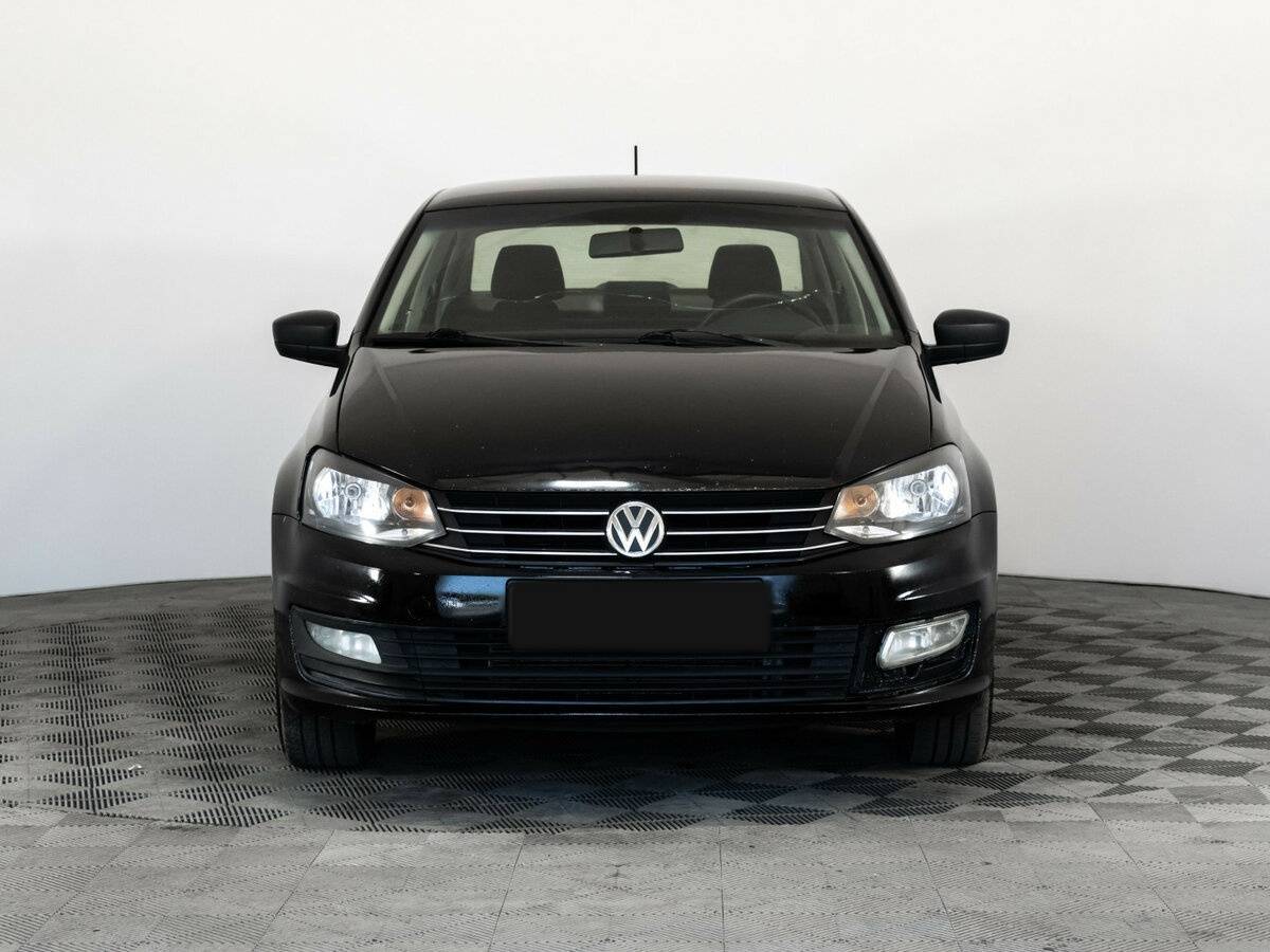 Volkswagen Polo с пробегом — 2016 год. Фото: #1