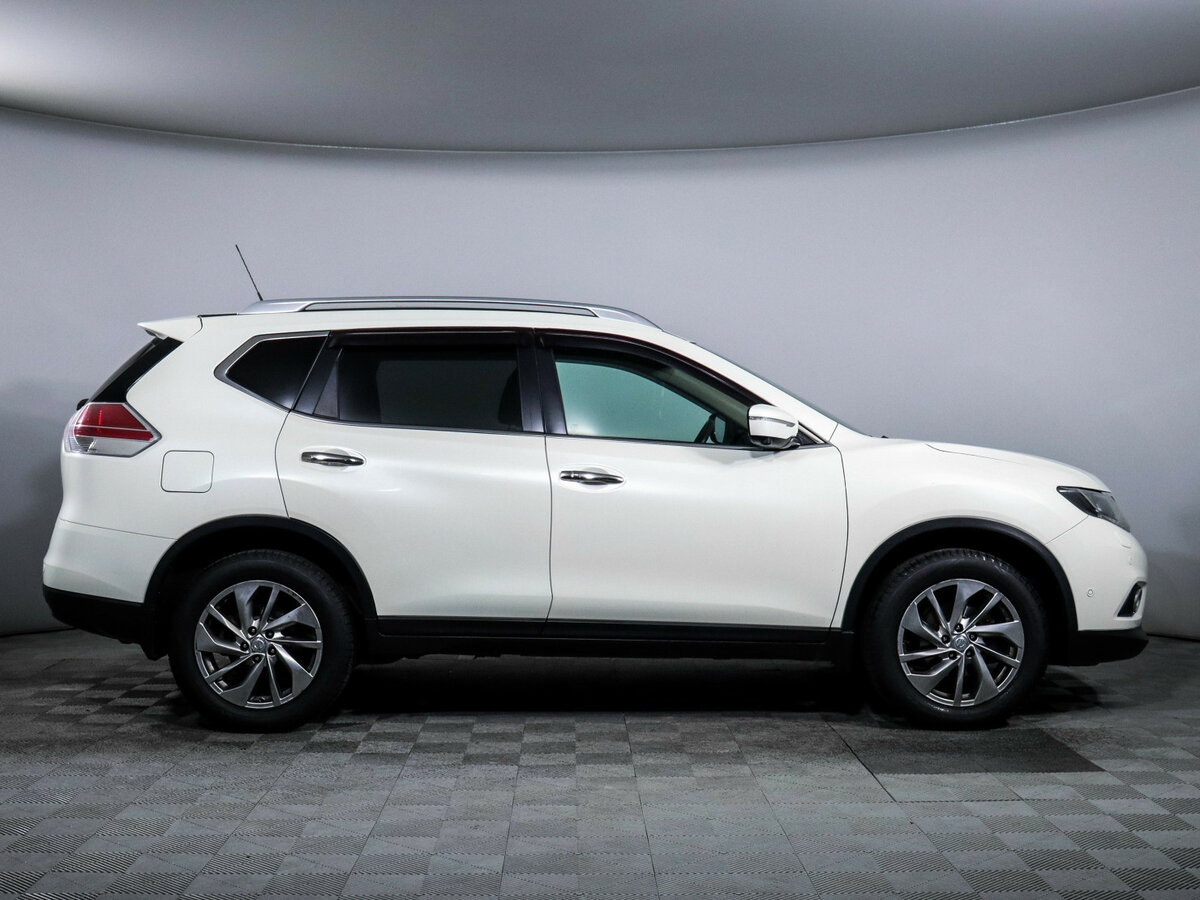 Nissan X-Trail с пробегом — 2015 год. Фото: #3