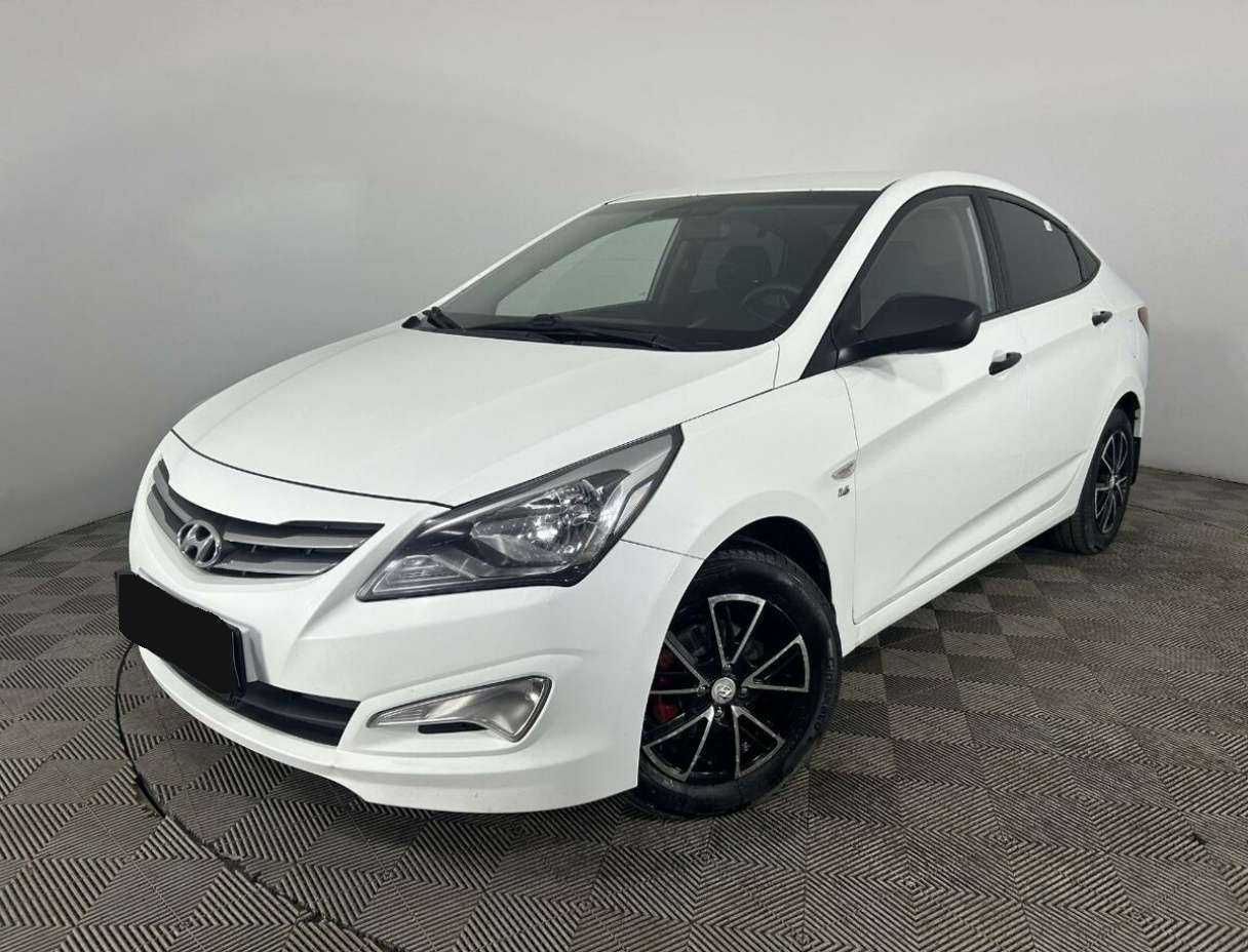 Hyundai Solaris с пробегом — 2015 год. Фото: #0