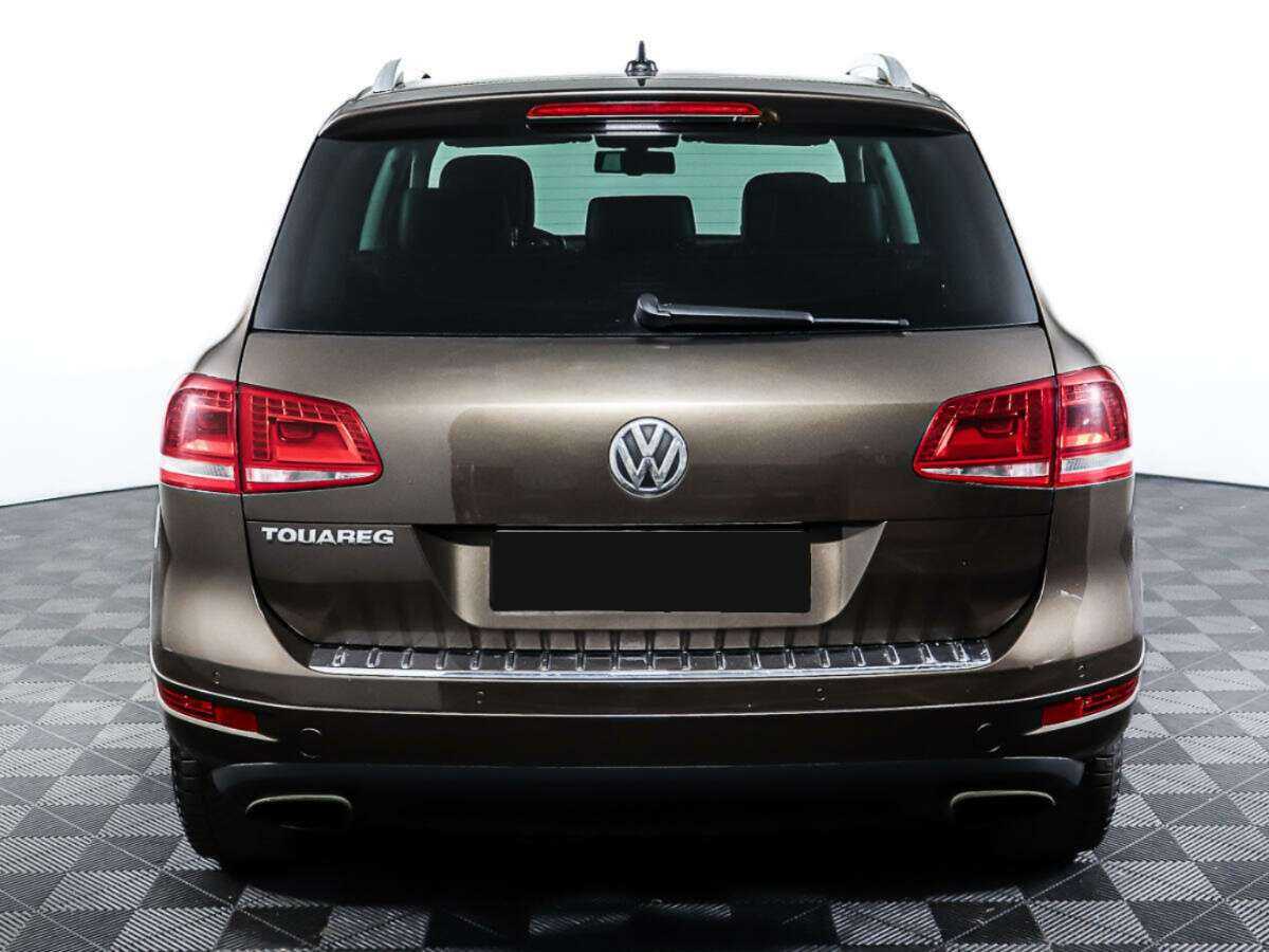 Volkswagen Touareg с пробегом — 2013 год. Фото: #5